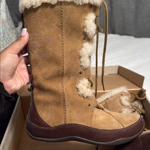 The North Face Tan Winter Boots with Fleece Lining